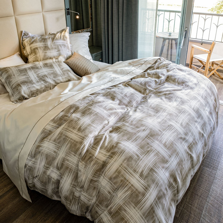 Graffiti Duvet & Shams, Beige Pillow Sham / Standard