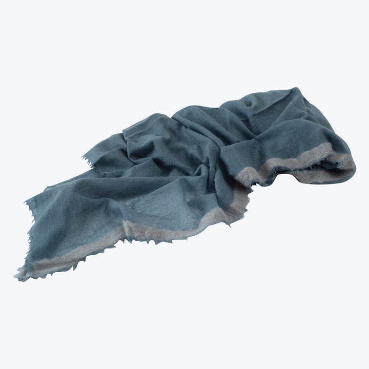 Gran Souffle Oversized Semi Felted Cashmere Border Throw