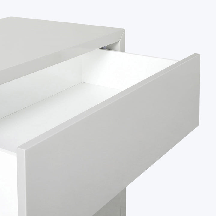 Stowe Lacquer Nightstand Stone / 3-Drawer