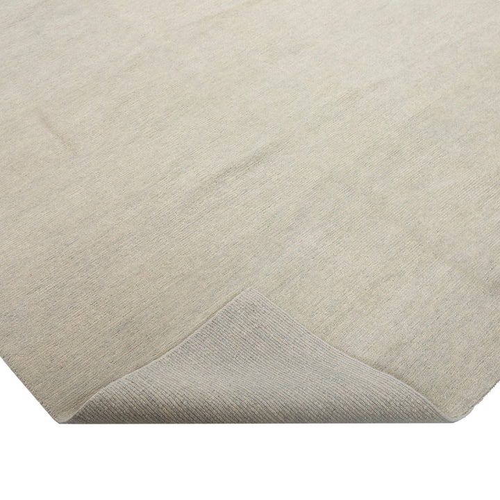 Solid Tibetan Wool Rug - 6' x 9' Grey