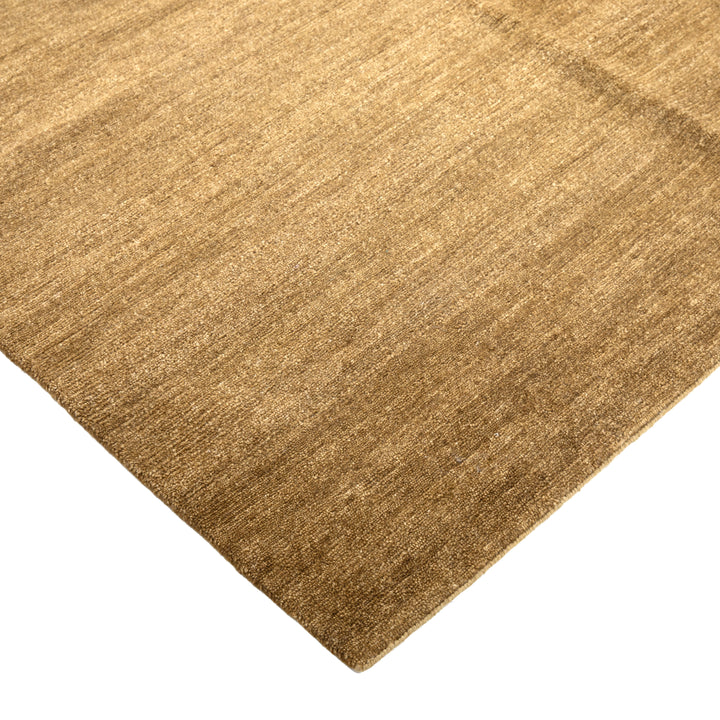Solid Tibetan Wool Rug - 6' x 9' Brown