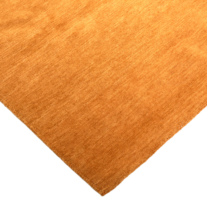 Solid Tibetan Wool Rug Brown / 6x9