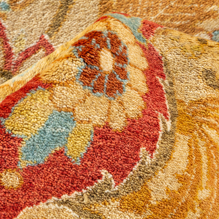 Yellow Traditional Wool Rug - 9'1" x 12'8"