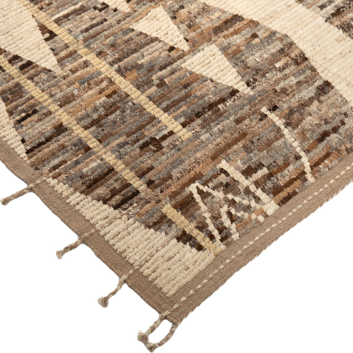 Zameen Transitional Wool Rug - 4'2" x 6'6"