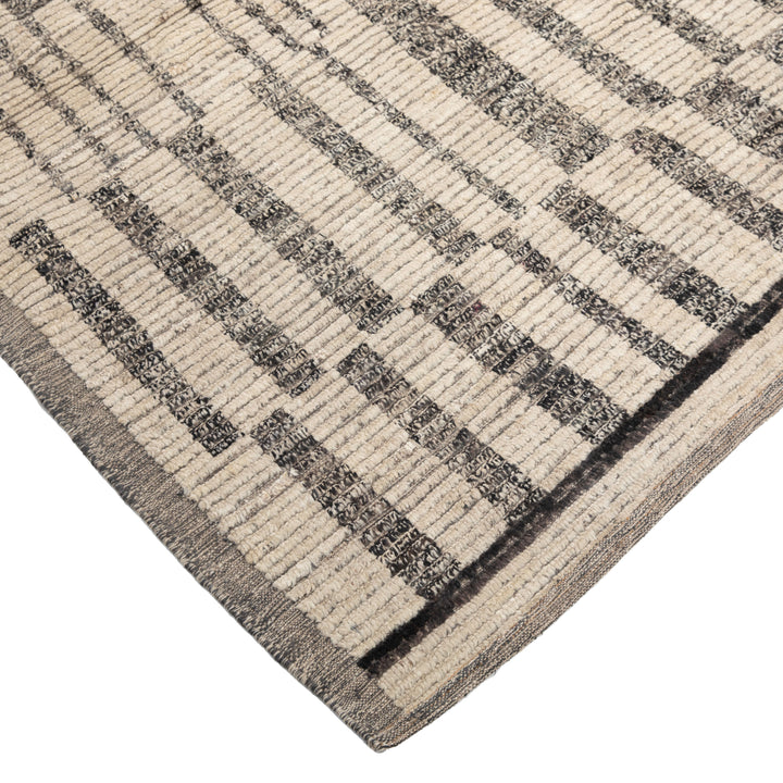 Zameen Transitional Wool Rug - 6'2" x 9'1"