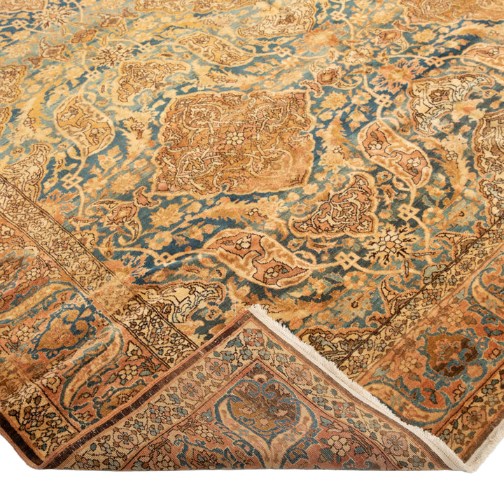 Antique Traditional Esphan Wool Rug - 9'10" x 16'8"