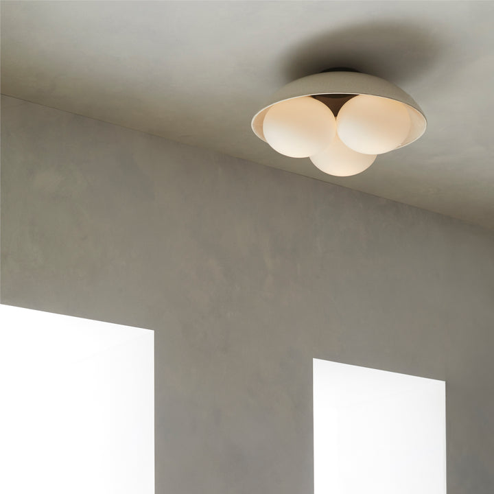 Glaze Flush Mount Large / White