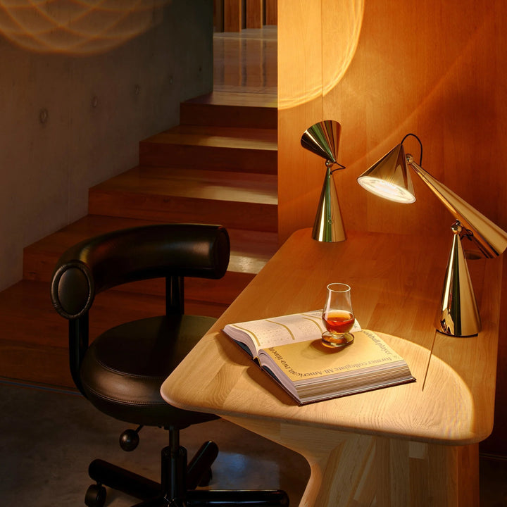 Pose Portable LED Light Gold