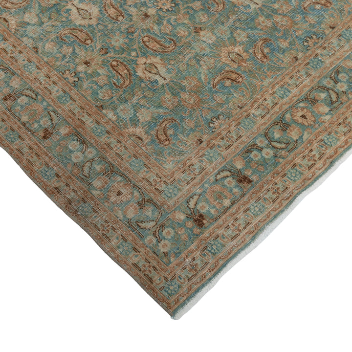 Vintage Tradtional Perisan Khorassan Wool Rug - 6'7" x 10'