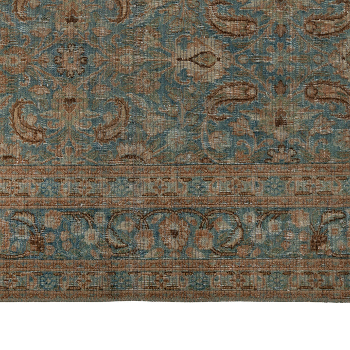 Vintage Tradtional Perisan Khorassan Wool Rug - 6'7" x 10'