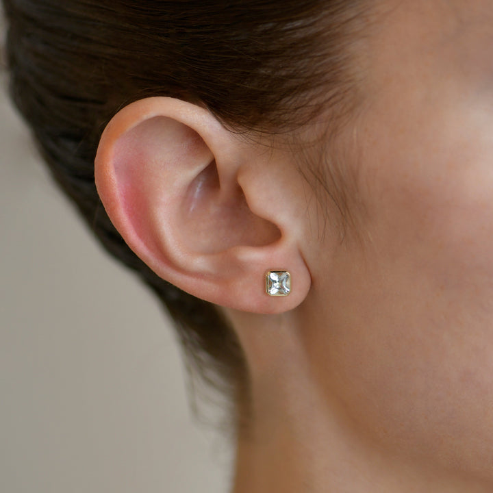 Cléo Jaeda Square Single Stud