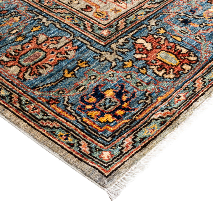 Light Grey Traditional Serapi Wool Rug - 5'11" x 8'9"
